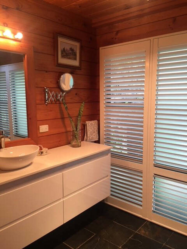 Polymer Shutters 64